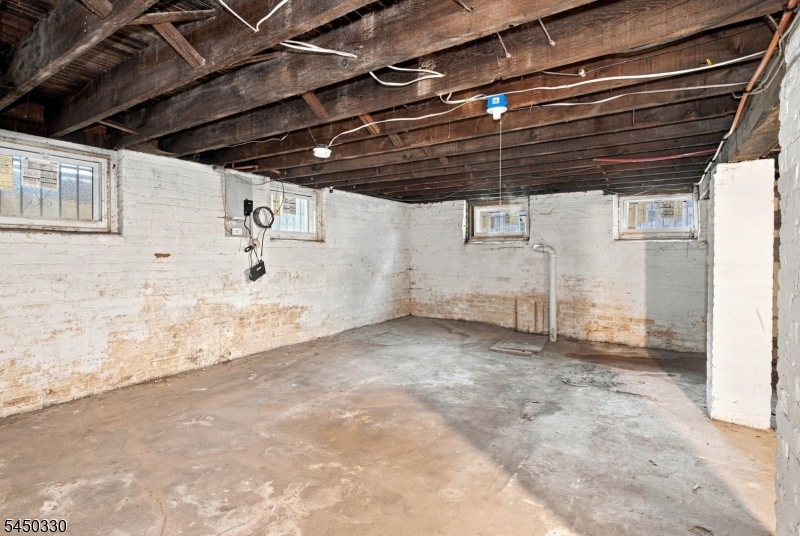 120 Rose Terrace Newark NJ 07108