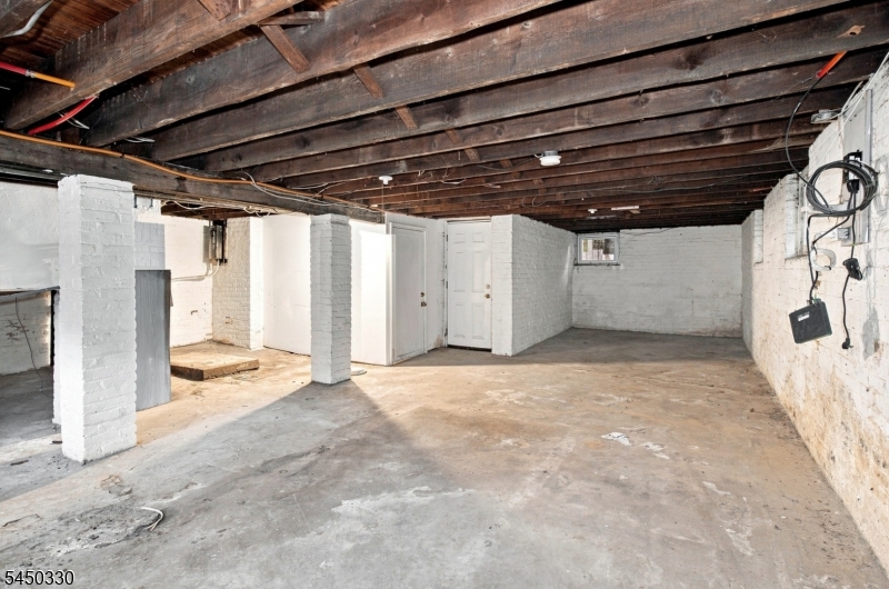120 Rose Terrace Newark NJ 07108