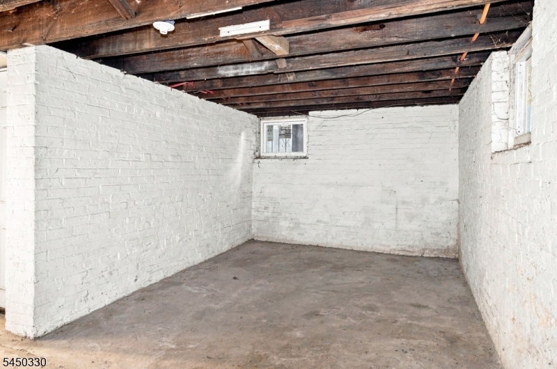 120 Rose Terrace Newark NJ 07108