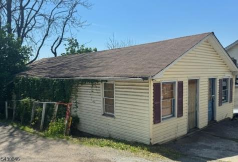2 Harrison Street Sussex NJ 07461