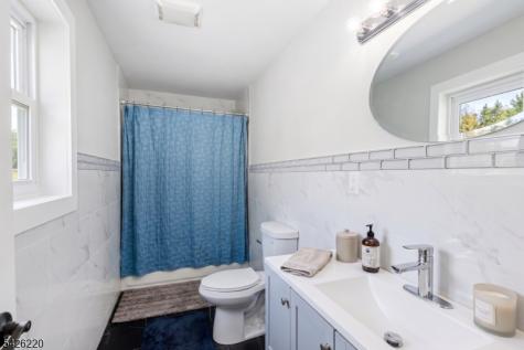 58 Park Avenue East Orange NJ 07017