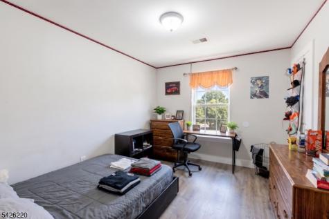 58 Park Avenue East Orange NJ 07017