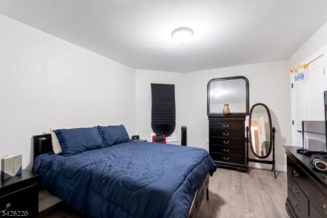 58 Park Avenue East Orange NJ 07017