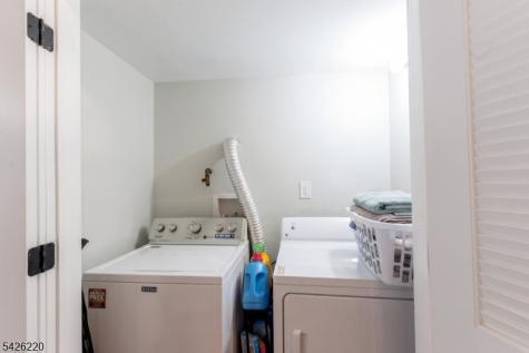 58 Park Avenue East Orange NJ 07017