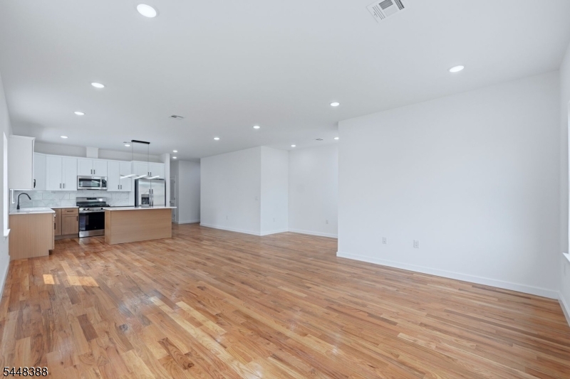 54 Pennsylvania Avenue Newark NJ 07114