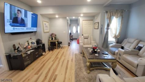 38 Taylor Street Newark NJ 07104