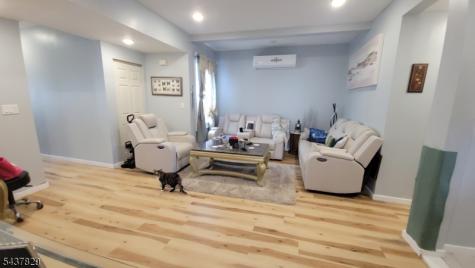 38 Taylor Street Newark NJ 07104