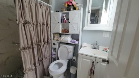 38 Taylor Street Newark NJ 07104