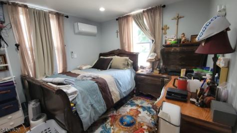 38 Taylor Street Newark NJ 07104
