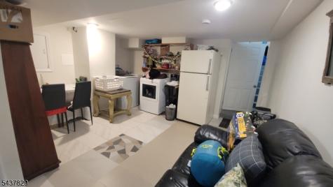 38 Taylor Street Newark NJ 07104