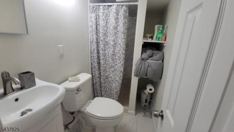 38 Taylor Street Newark NJ 07104