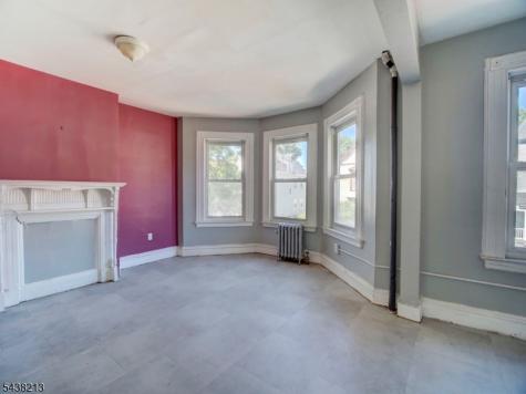 144 Steuben Street East Orange NJ 07018
