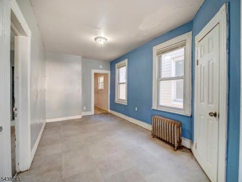 144 Steuben Street East Orange NJ 07018
