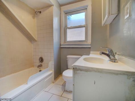 144 Steuben Street East Orange NJ 07018