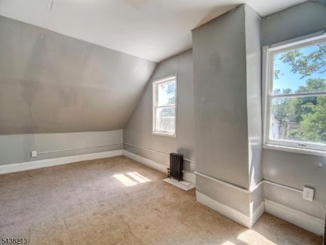 144 Steuben Street East Orange NJ 07018