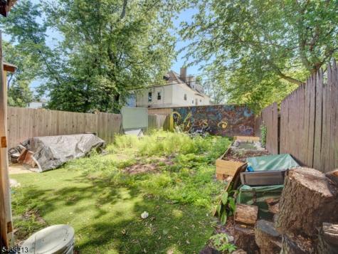 144 Steuben Street East Orange NJ 07018