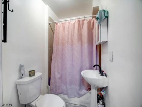 144 Steuben Street East Orange NJ 07018