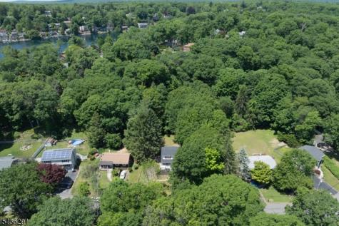 39 Broadway West Milford NJ 07480