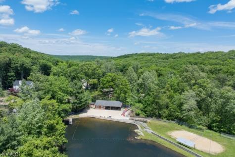 39 Broadway West Milford NJ 07480