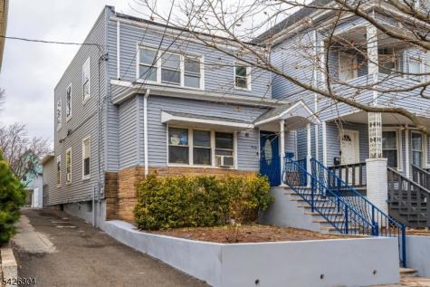 526 Jackson Avenue Elizabeth NJ 07201