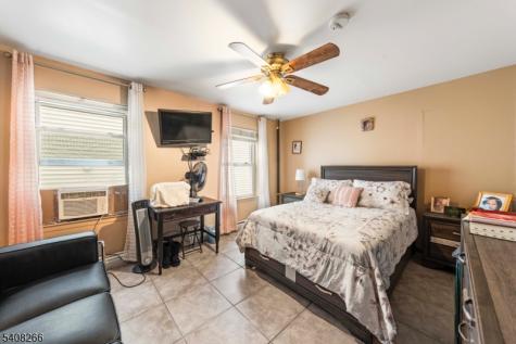526 Jackson Avenue Elizabeth NJ 07201