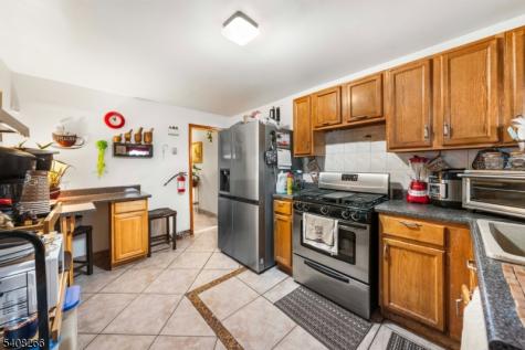 526 Jackson Avenue Elizabeth NJ 07201