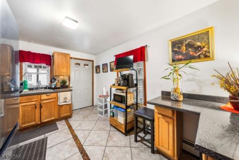 526 Jackson Avenue Elizabeth NJ 07201