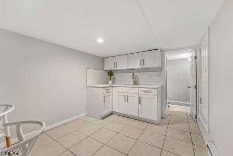 526 Jackson Avenue Elizabeth NJ 07201