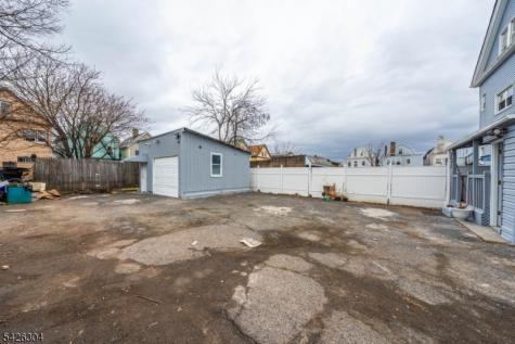 526 Jackson Avenue Elizabeth NJ 07201