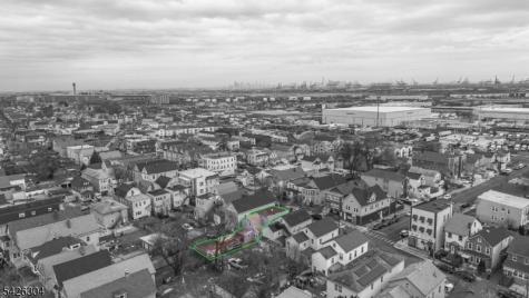 526 Jackson Avenue Elizabeth NJ 07201