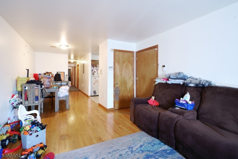 116 Chapel Street Newark NJ 07105