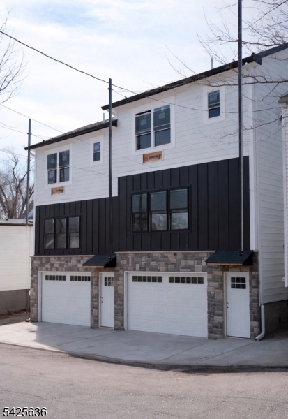 35 Garfield Avenue Paterson NJ 07522
