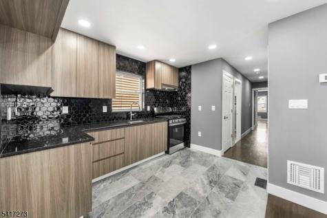 1117 Chestnut Street Elizabeth NJ 07201