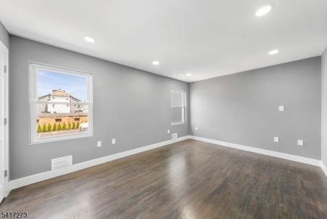 1117 Chestnut Street Elizabeth NJ 07201