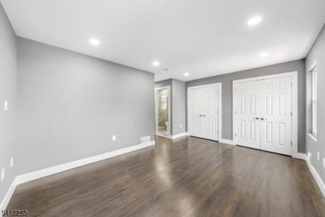 1117 Chestnut Street Elizabeth NJ 07201