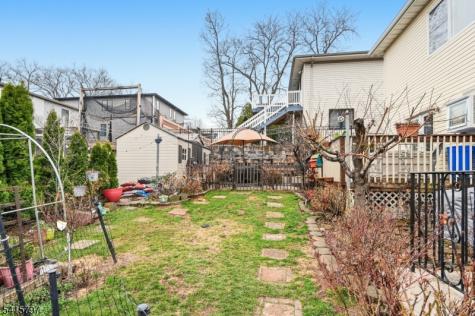 800 Delalla Terrace Ridgefield NJ 07657