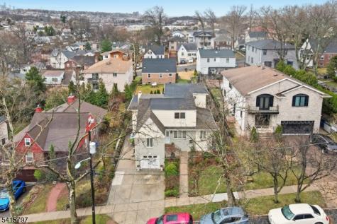 800 Delalla Terrace Ridgefield NJ 07657
