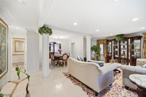 800 Delalla Terrace Ridgefield NJ 07657