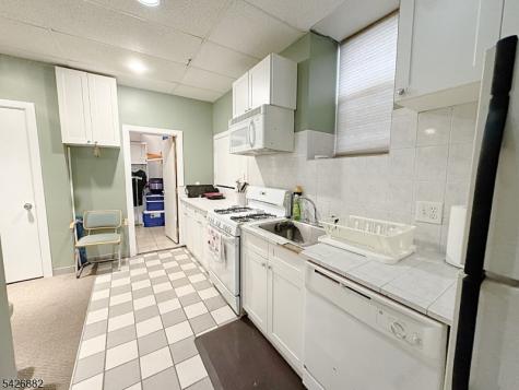 84 Saint Marys Place Nutley NJ 07110