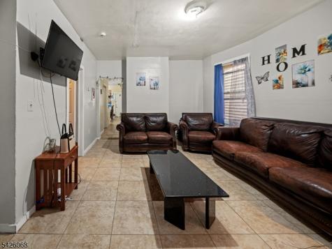 86 Pennington Street Paterson NJ 07501