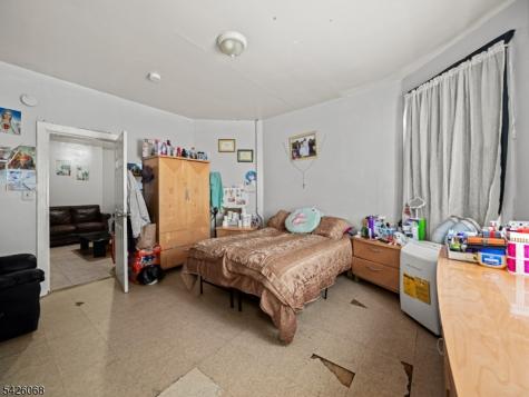 86 Pennington Street Paterson NJ 07501