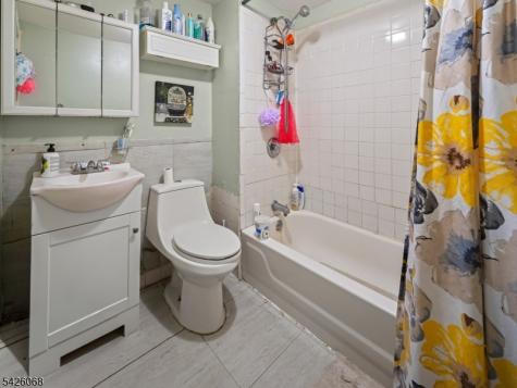 86 Pennington Street Paterson NJ 07501