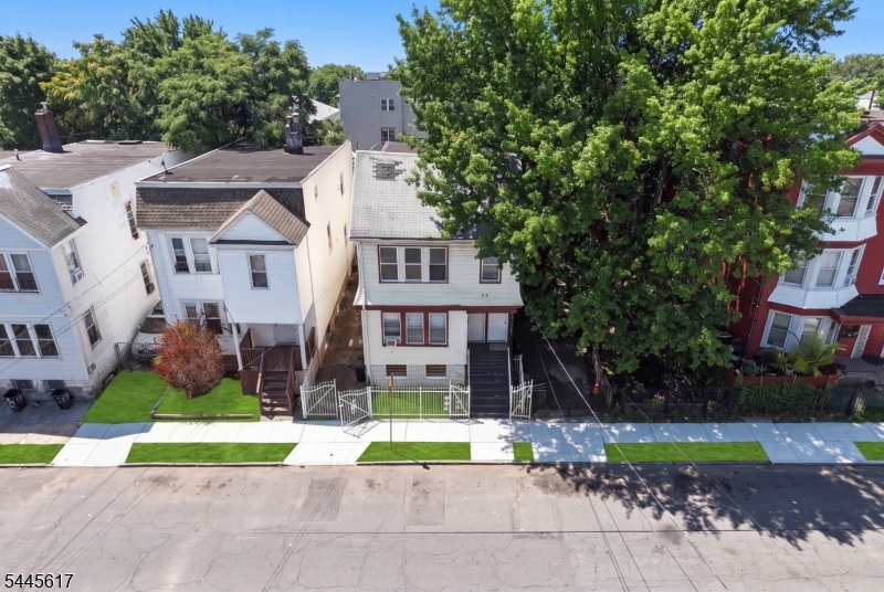 191 21ST Street Irvington NJ 07111