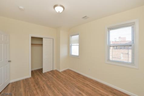 349 Osborne Terrace Newark NJ 07112