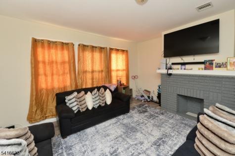 349 Osborne Terrace Newark NJ 07112
