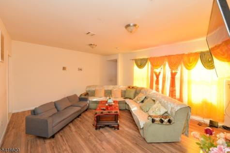 349 Osborne Terrace Newark NJ 07112