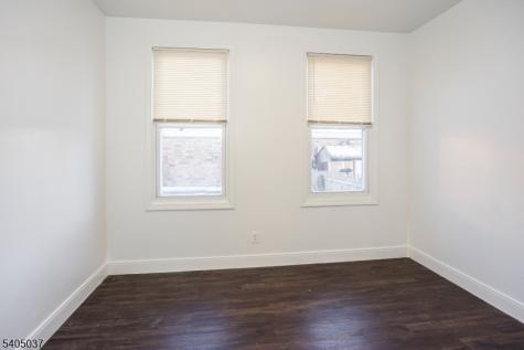 11 Ellington Street East Orange NJ 07017