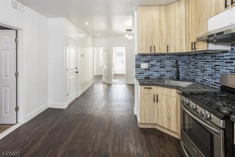 11 Ellington Street East Orange NJ 07017
