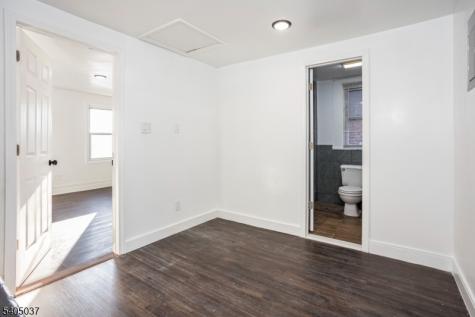 11 Ellington Street East Orange NJ 07017