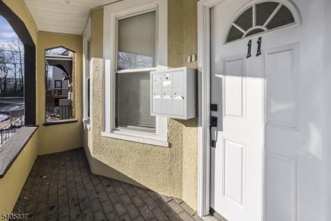 11 Ellington Street East Orange NJ 07017